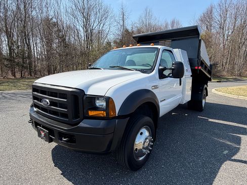 Used 2006 Ford F550 2WD Regular Cab Super Duty image 22