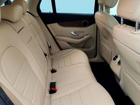 Used 2022 Mercedes-Benz GLC 300 4MATIC image 21