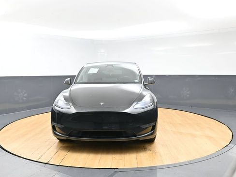 Used 2023 Tesla Model Y Long Range AWD/4WD image 44