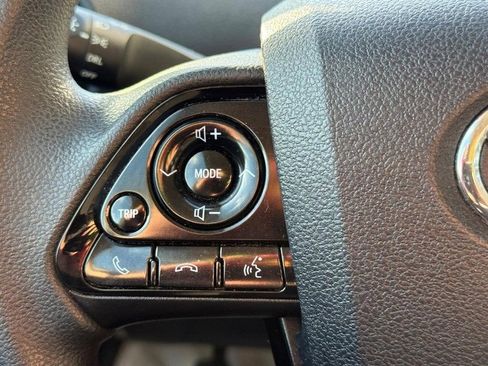 Used 2019 Toyota Prius LE image 20