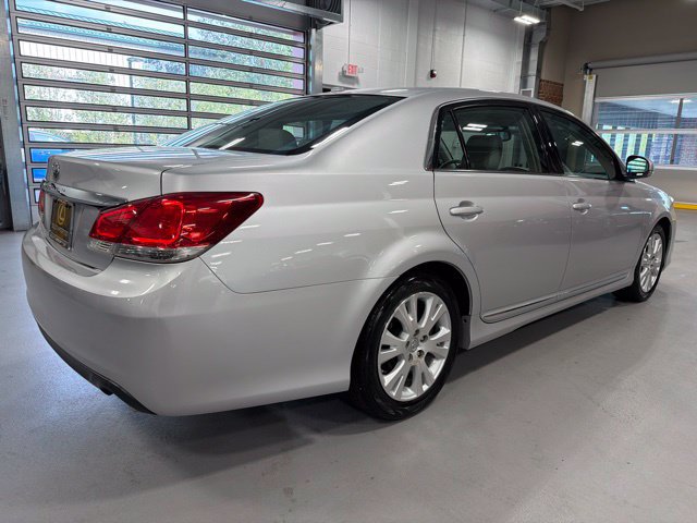 Used 2011 Toyota Avalon FWD image 7