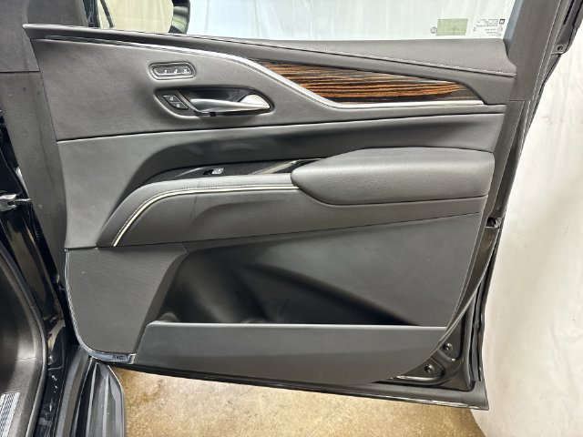 Certified 2021 Cadillac Escalade ESV Premium Luxury AWD/4WD image 35