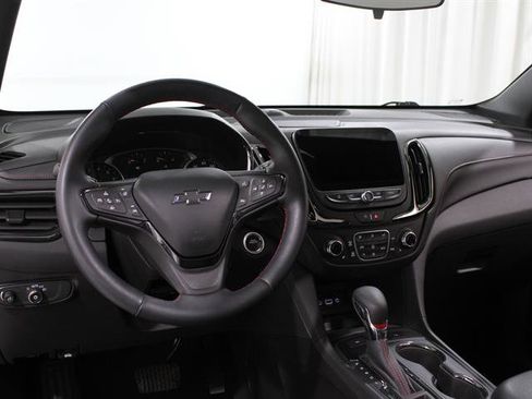 Used 2023 Chevrolet Equinox RS w/ RS Leather Package image 6