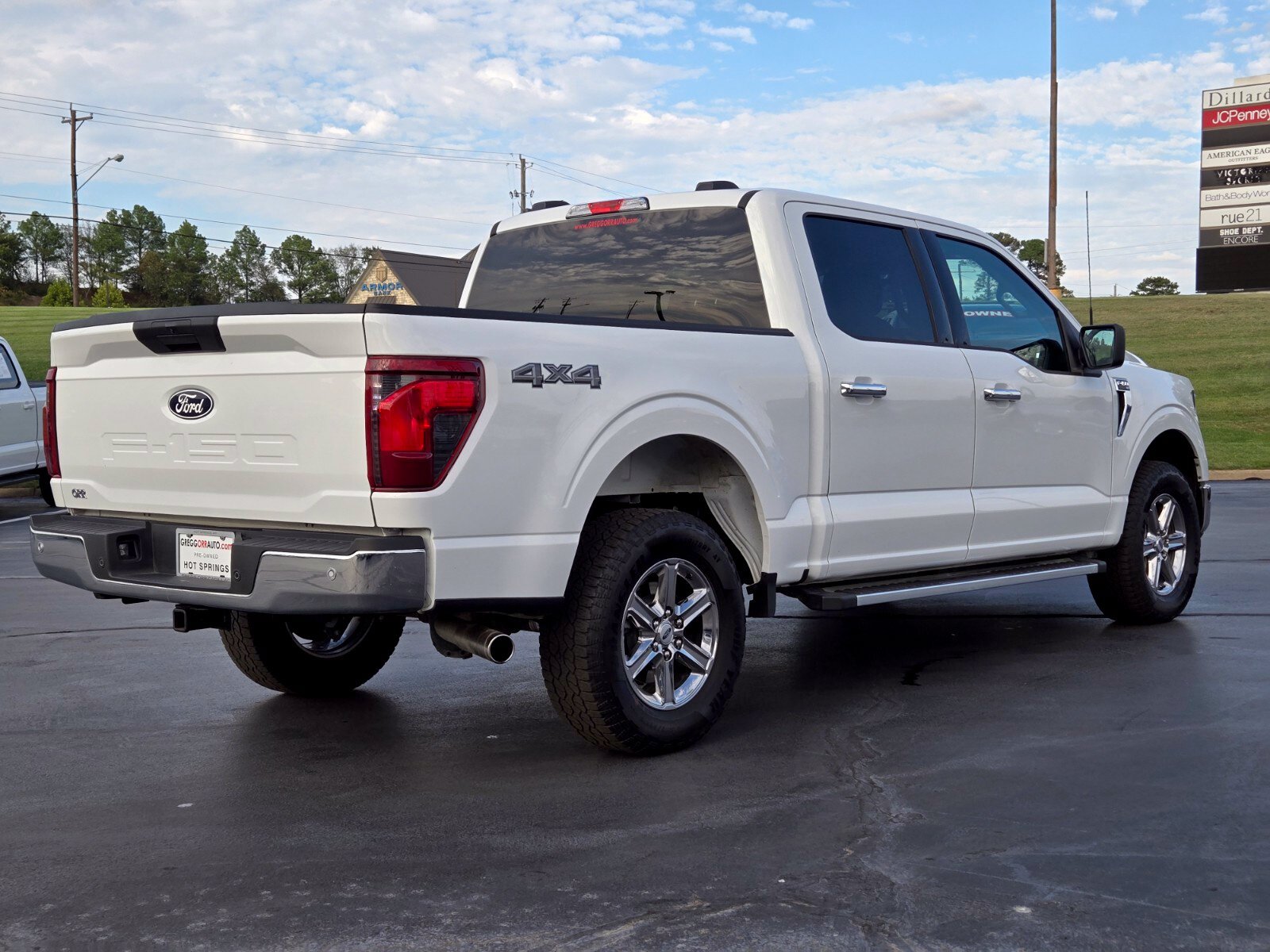 Used 2025 Ford F150 XLT w/ Equipment Group 301A Standard AWD/4WD image 3