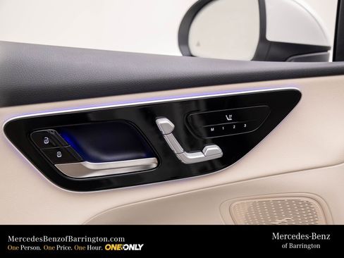 New 2026 Mercedes-Benz GLC 300 4MATIC image 16