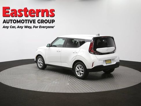 Used 2023 Kia Soul LX w/ Option Group 015 FWD image 65