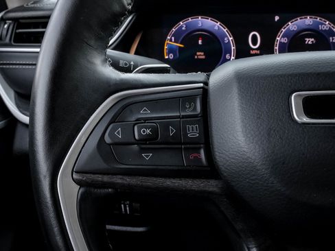 Used 2021 Jeep Grand Cherokee L Limited image 19