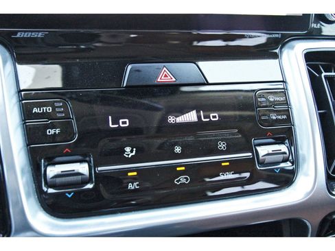 Used 2023 Kia Sorento SX Prestige image 29