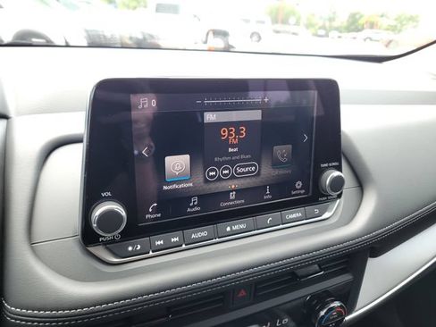 New 2026 Nissan Rogue SV FWD image 27