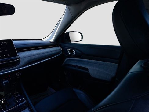 Used 2022 Jeep Compass Latitude w/ Convenience Group image 21