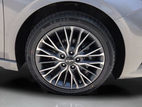 Used 2024 Kia Forte GT-Line FWD image 12