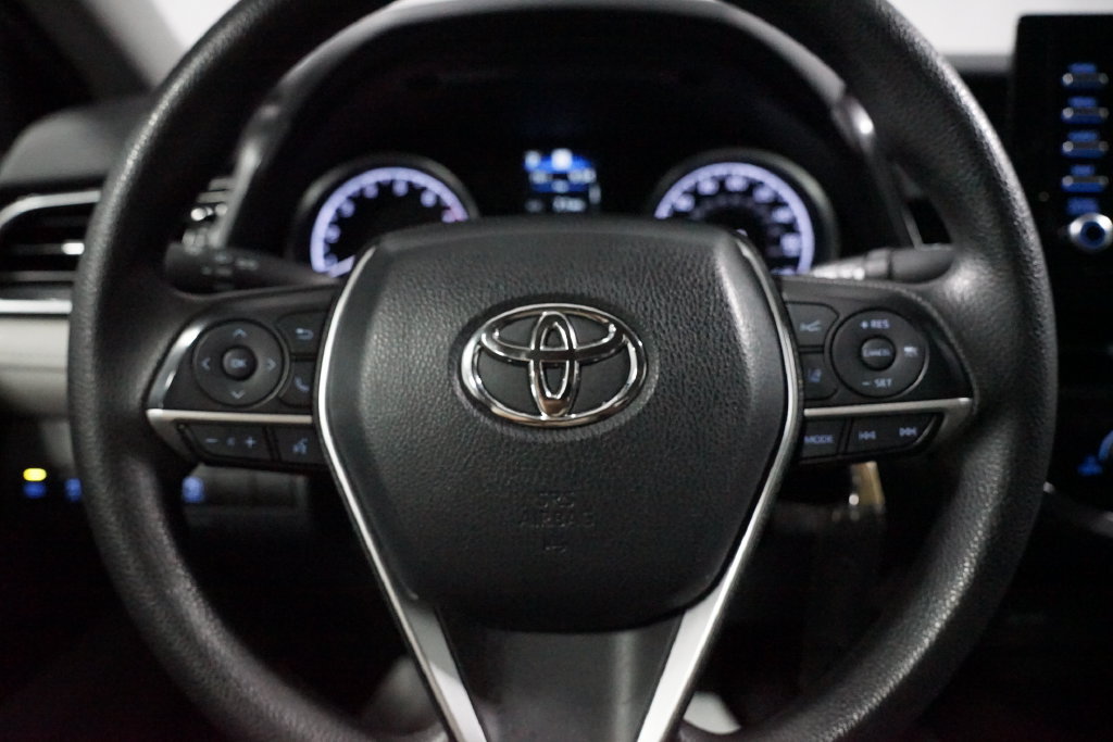 Used 2021 Toyota Camry LE FWD image 12