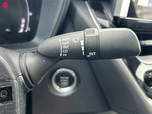 Used 2025 Toyota Corolla SE w/ SE Premium Package FWD image 38
