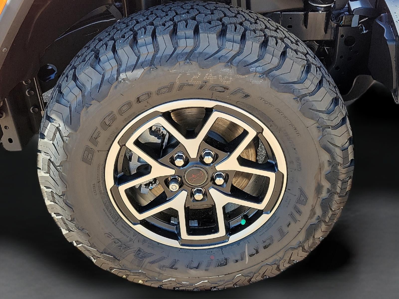 New 2025 Jeep Wrangler Unlimited Rubicon w/ Convenience Group AWD/4WD image 7