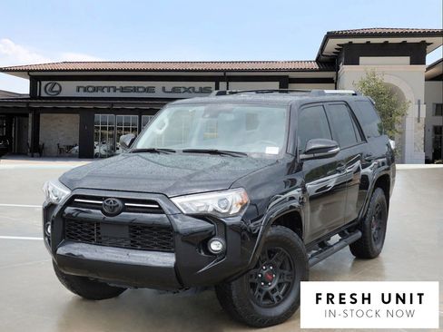 Used 2023 Toyota 4Runner SR5 Premium w/ Moonroof Package RWD image 1