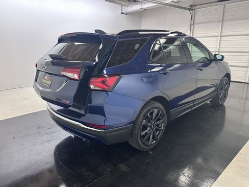 Used 2023 Chevrolet Equinox RS image 31