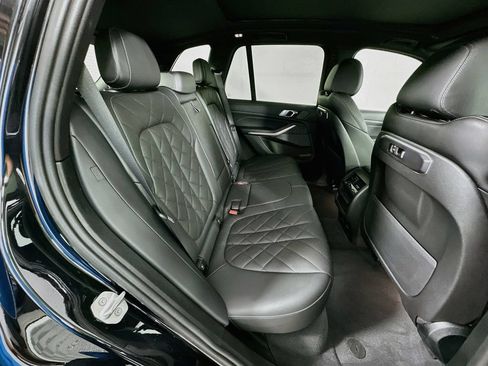 Used 2024 BMW X5 sDrive40i w/ M Sport Package RWD image 28