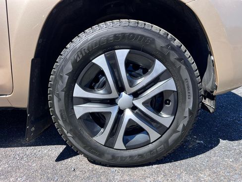 Used 2011 Toyota RAV4 4WD w/ Base L4 Extra Value Pkg image 25