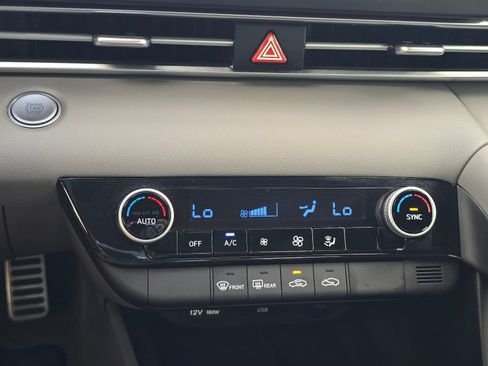 Certified 2025 Hyundai Elantra Sport FWD image 19