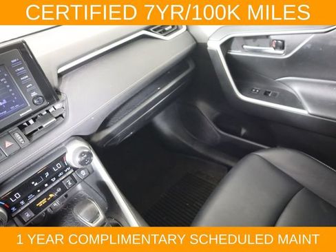 Used 2021 Toyota RAV4 XLE Premium AWD/4WD image 17
