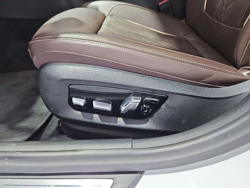 Used 2023 BMW 530i xDrive w/ Premium Package AWD/4WD image 17