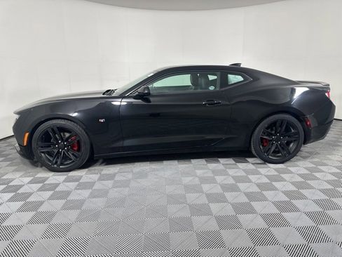 Used 2017 Chevrolet Camaro LT image 6