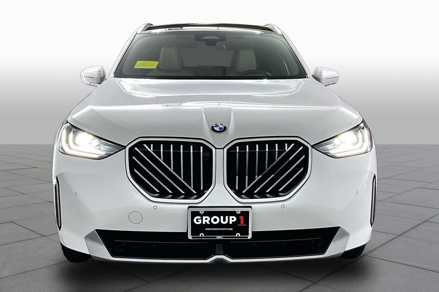 Used 2025 BMW X3 xDrive30i w/ Premium Package AWD/4WD image 4