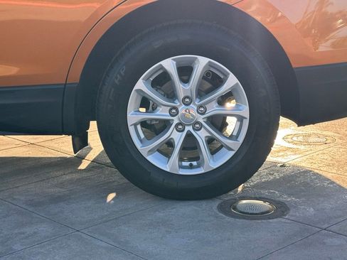 Used 2018 Chevrolet Equinox LS FWD image 10