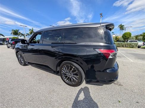 Used 2025 INFINITI QX80 Autograph image 10