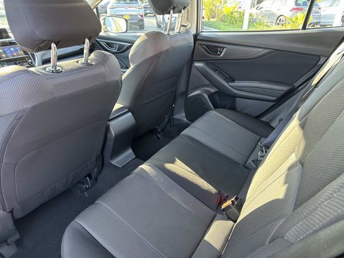 Used 2023 Subaru Impreza Premium image 12