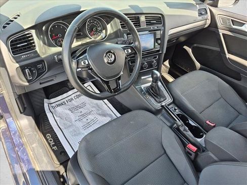 Used 2019 Volkswagen Golf 4-Door FWD image 10