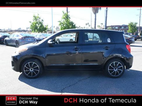 Used 2014 Scion xD FWD image 4