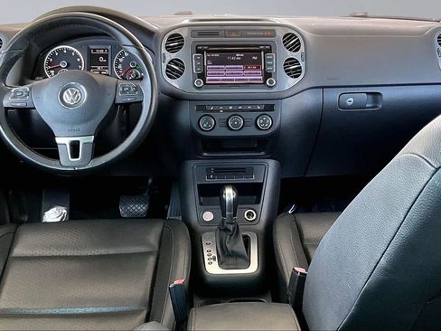 Used 2014 Volkswagen Tiguan SE image 7