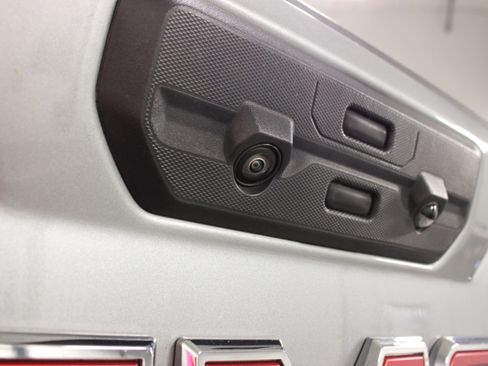 Used 2024 GMC Sierra 2500 AT4X AWD/4WD image 14