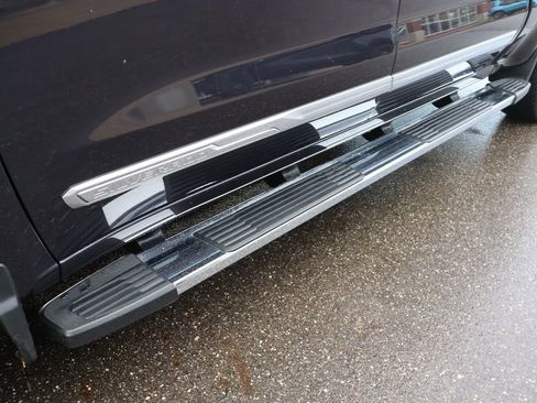 Used 2023 Chevrolet Silverado 1500 High Country w/ High Country Premium Package image 34