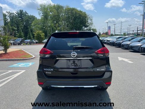 Used 2017 Nissan Rogue SL w/ SL Premium Package AWD/4WD image 6
