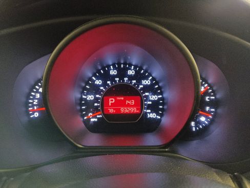 Used 2019 Kia Soul + FWD image 23