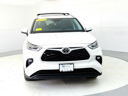 Used 2020 Toyota Highlander XLE image 8