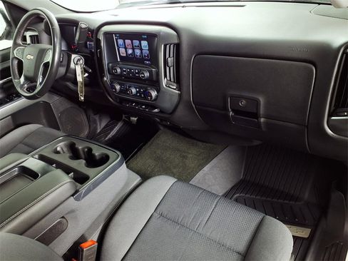 Used 2018 Chevrolet Silverado 1500 LT w/ Texas Edition image 14