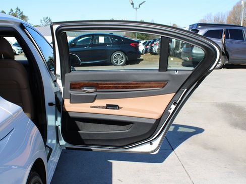 Used 2013 BMW 740Li image 36