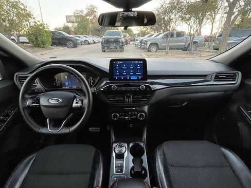 Used 2023 Ford Escape ST-Line image 10