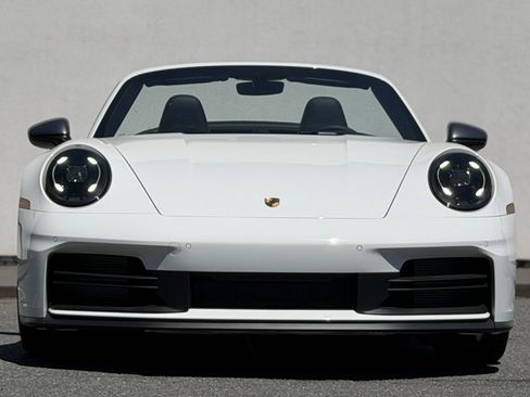 Used 2026 Porsche 911 Carrera T RWD image 2
