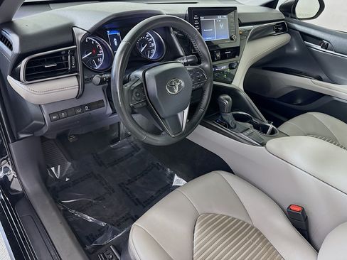 Used 2023 Toyota Camry SE FWD image 23