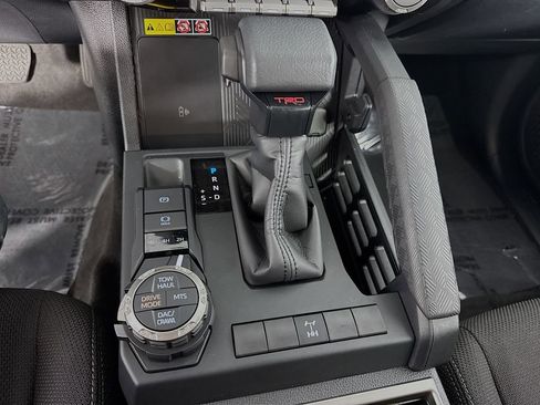 Used 2025 Toyota 4Runner TRD Off-Road image 35