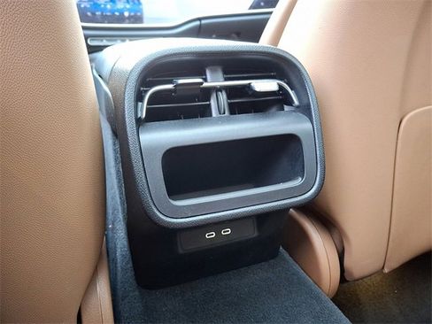 Certified 2024 Mercedes-Benz E 450 4MATIC Sedan image 11