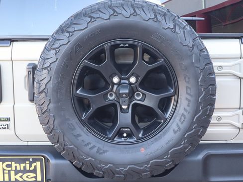 Used 2022 Jeep Wrangler Unlimited Sport AWD/4WD image 14