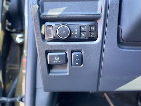 Used 2025 Ford F150 Raptor w/ Equipment Group 803A Raptor R AWD/4WD image 17