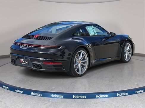 Used 2021 Porsche 911 Carrera image 4