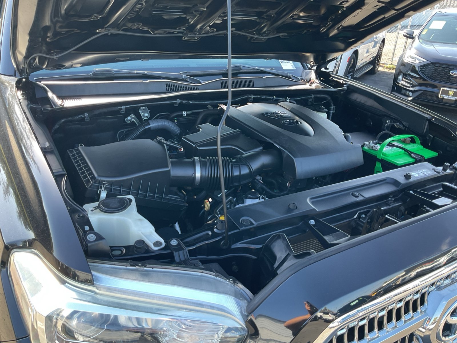 Used 2016 Toyota Tacoma TRD Sport AWD/4WD image 22