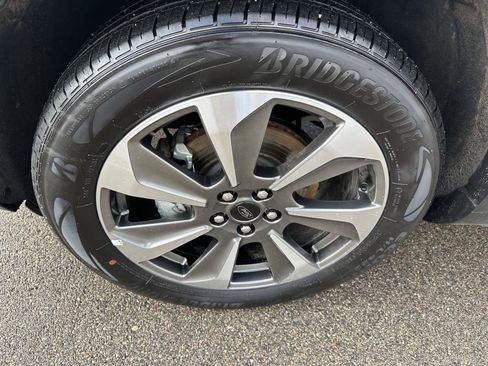 Used 2025 Ford Escape Platinum image 13